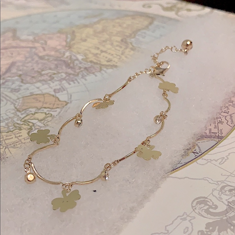 Beautiful brand new ankle bracelet